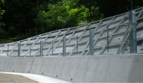 従来の落石防護柵